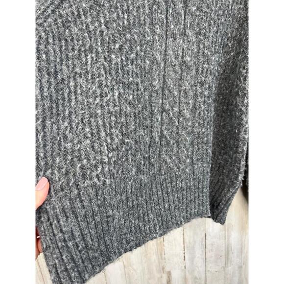 1. State Gray Cable Knit Turtleneck Sweater Long Sleeves Keyhole Back Size S - Picture 9 of 11